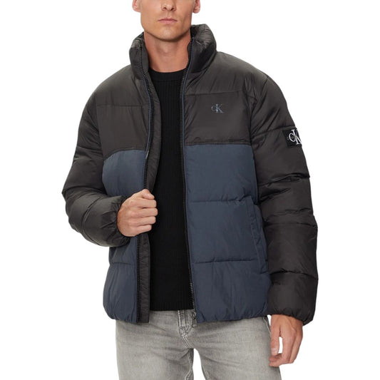 Chaqueta azul de poliamida reciclada de Calvin Klein Jeans