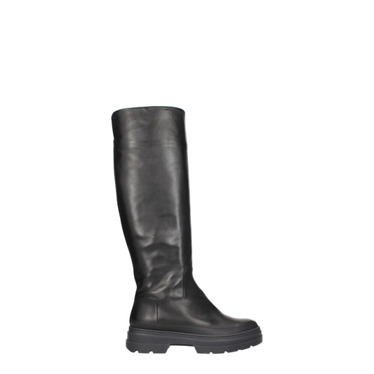Max Mara Black Leather Boot