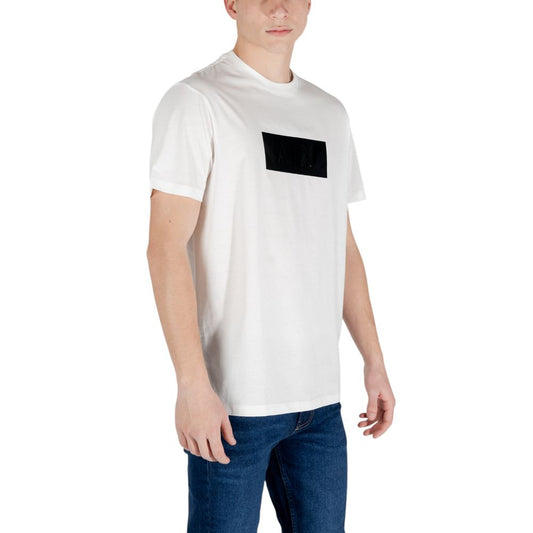 Man wearing white t-shirt with black pocket on front