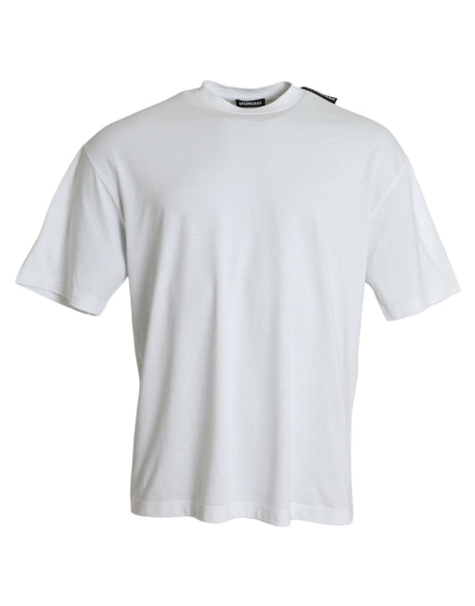 White short sleeve t-shirt on a mannequin