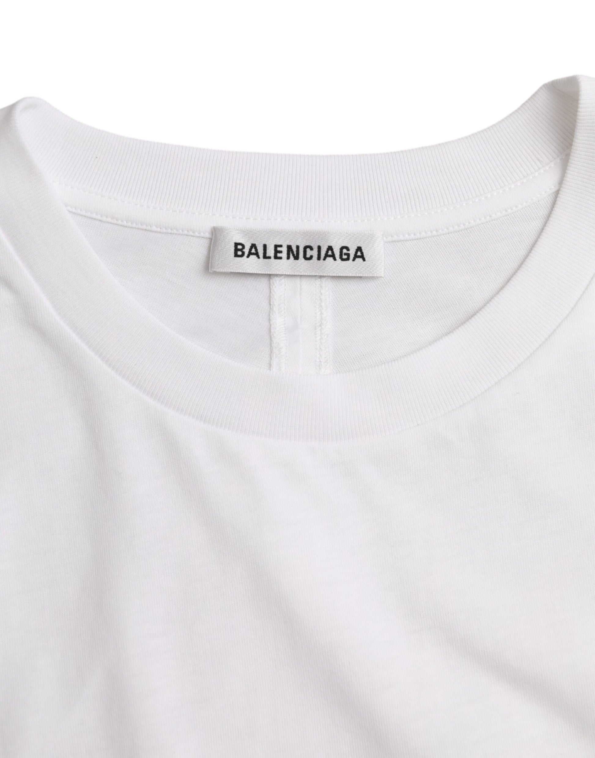 White t-shirt with brand label on neck
