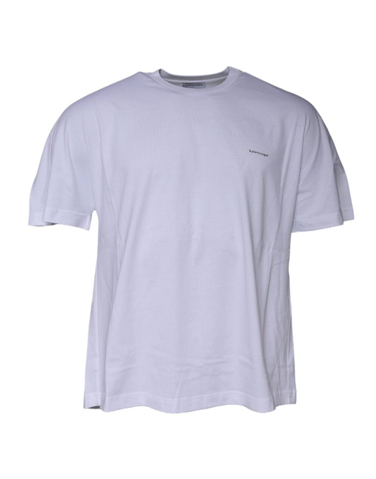 White short sleeved t-shirt on a mannequin