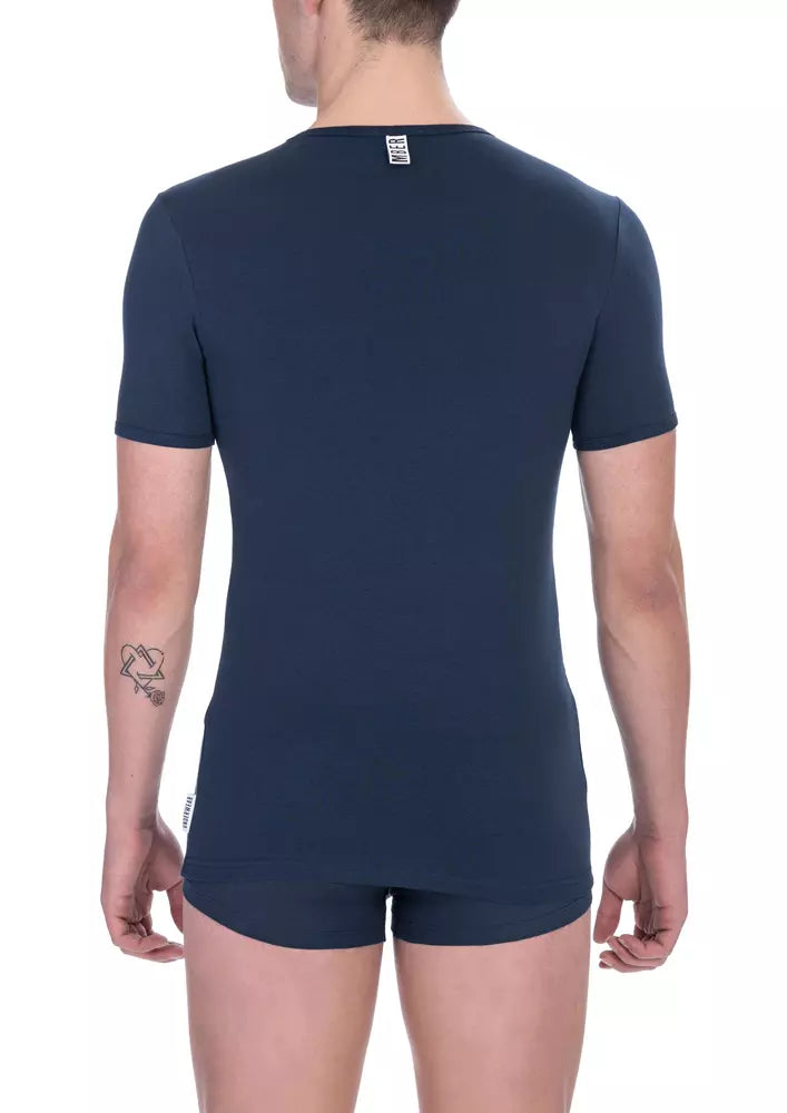 Navy blue men's t-shirt with short sleeves