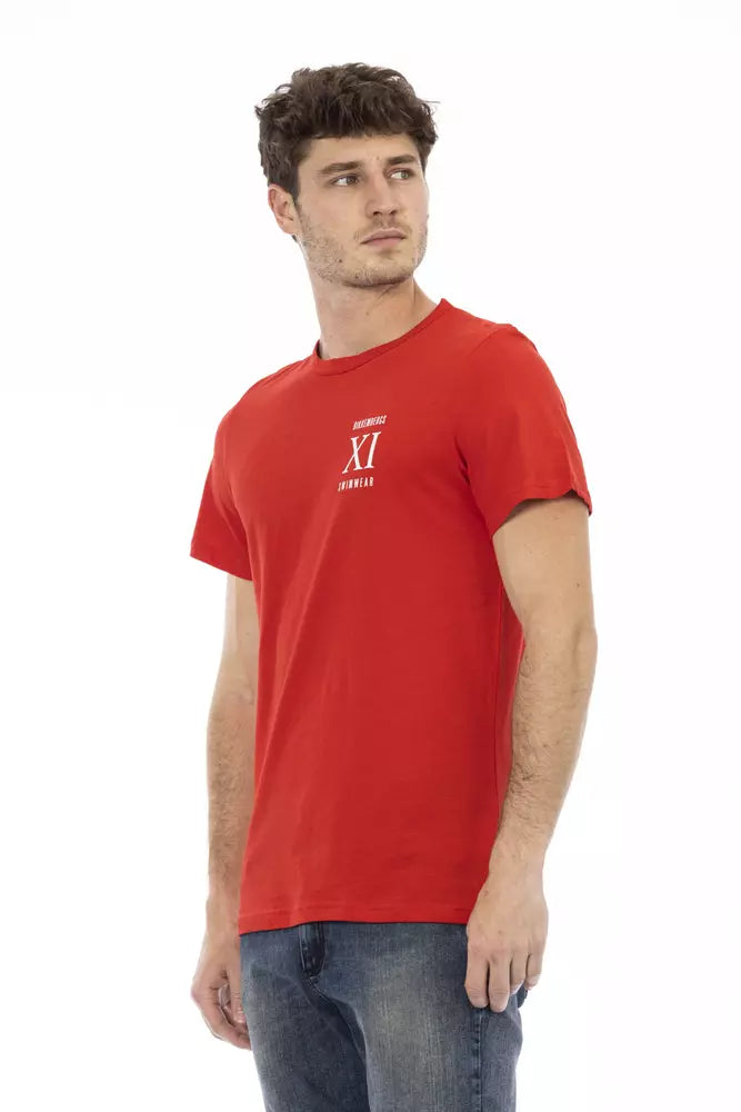 Man wearing red t-shirt