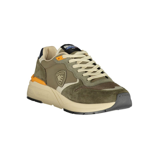Brown men's sneaker with white laces, polyurethane sole and logo on side