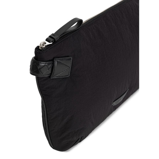 Black laptop case with zippered compartment