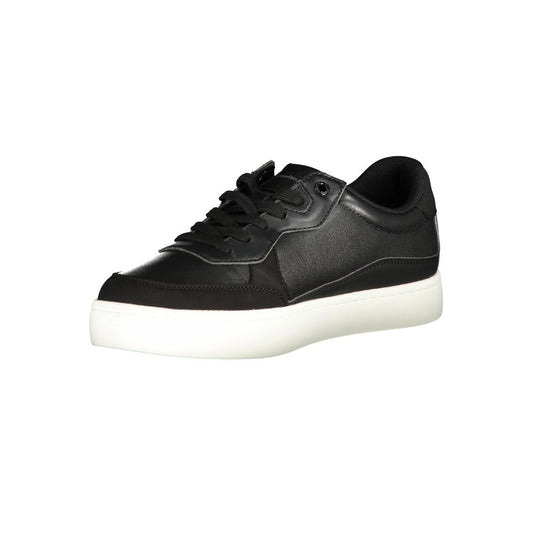 Black and white men's sneaker with laces, featuring a low top design