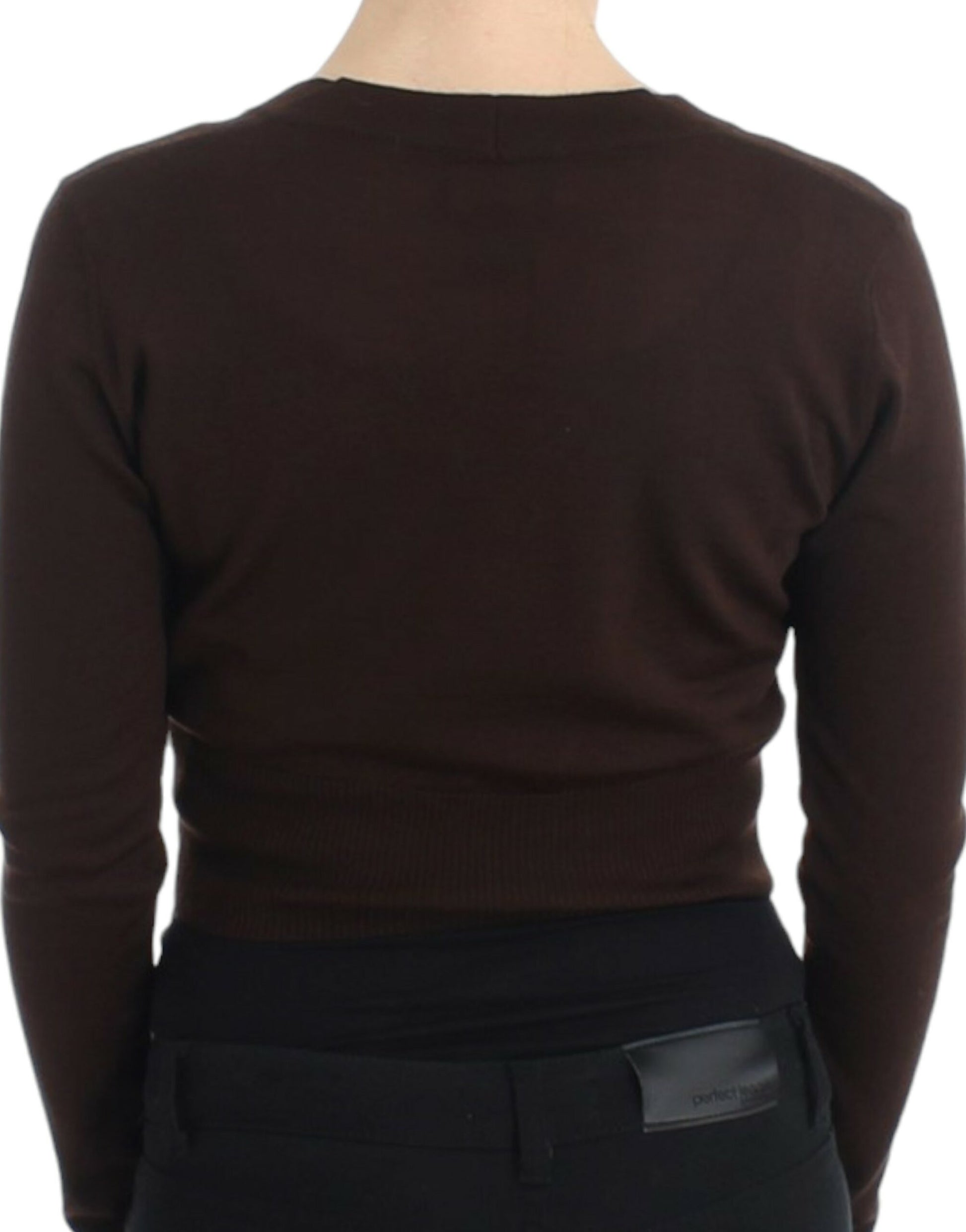 Brown sweater on a mannequin
