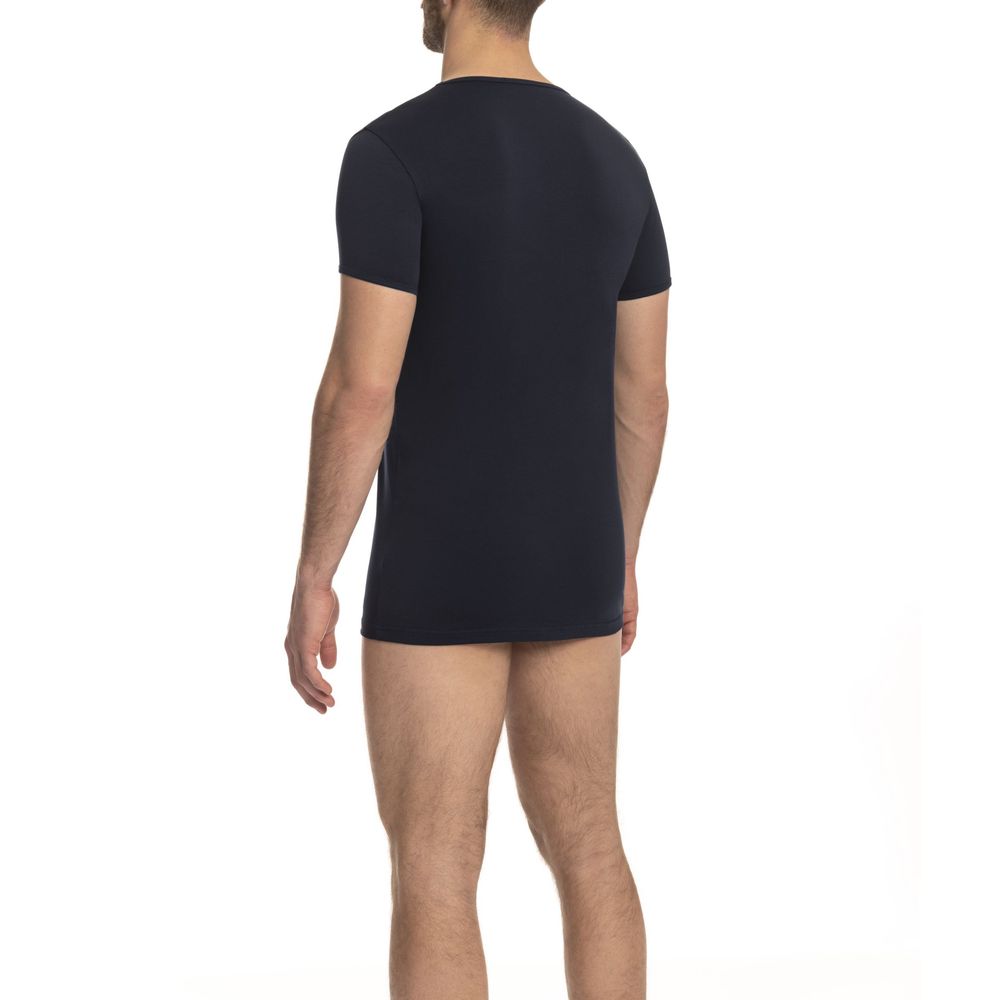 Navy blue men's t-shirt with short sleeves