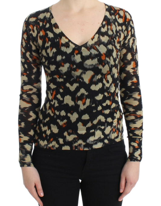 Long sleeve top with animal print pattern