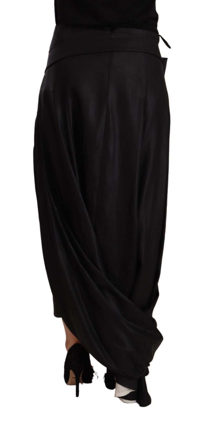 Black pants on a mannequin