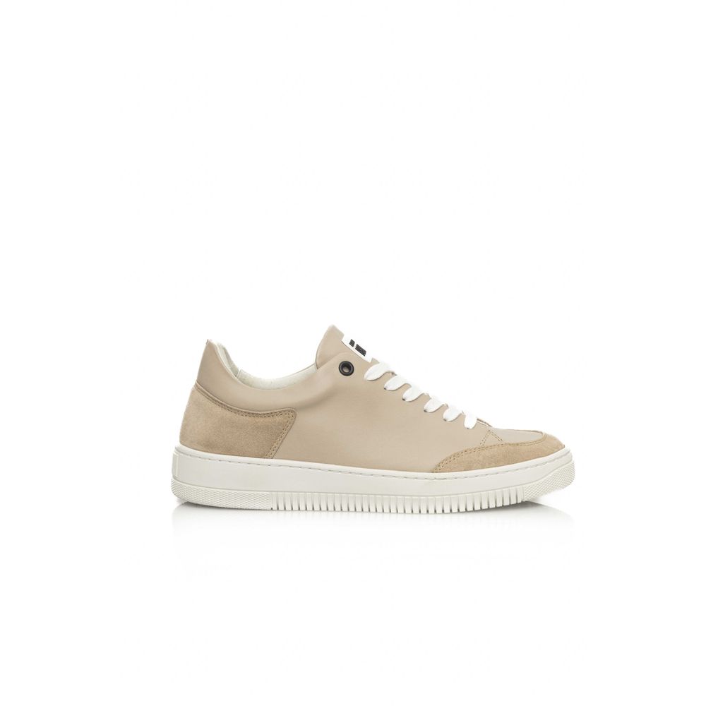 Tan suede sneaker with white laces and sole
