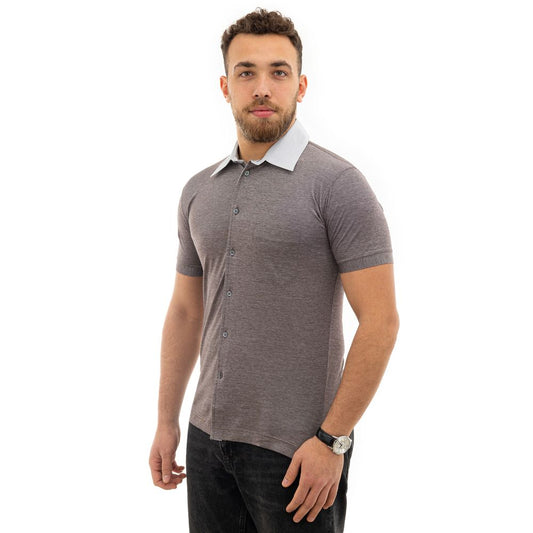Man wearing gray shirt