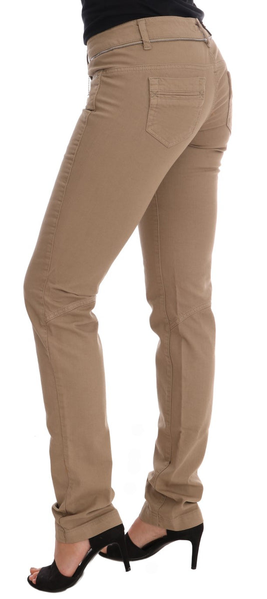 Woman wearing khaki pants