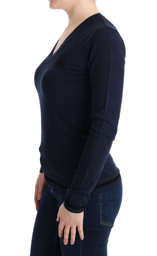 Long sleeve dark blue top on woman