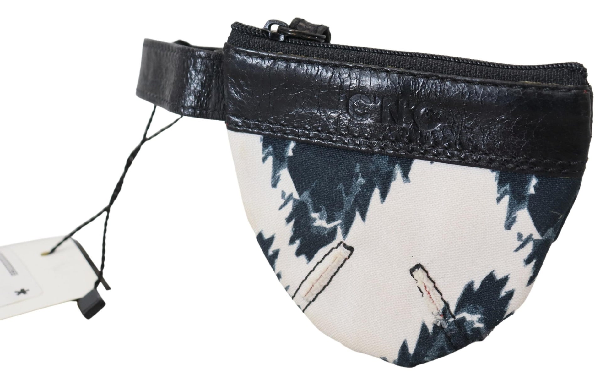 Fanny pack with a floral pattern