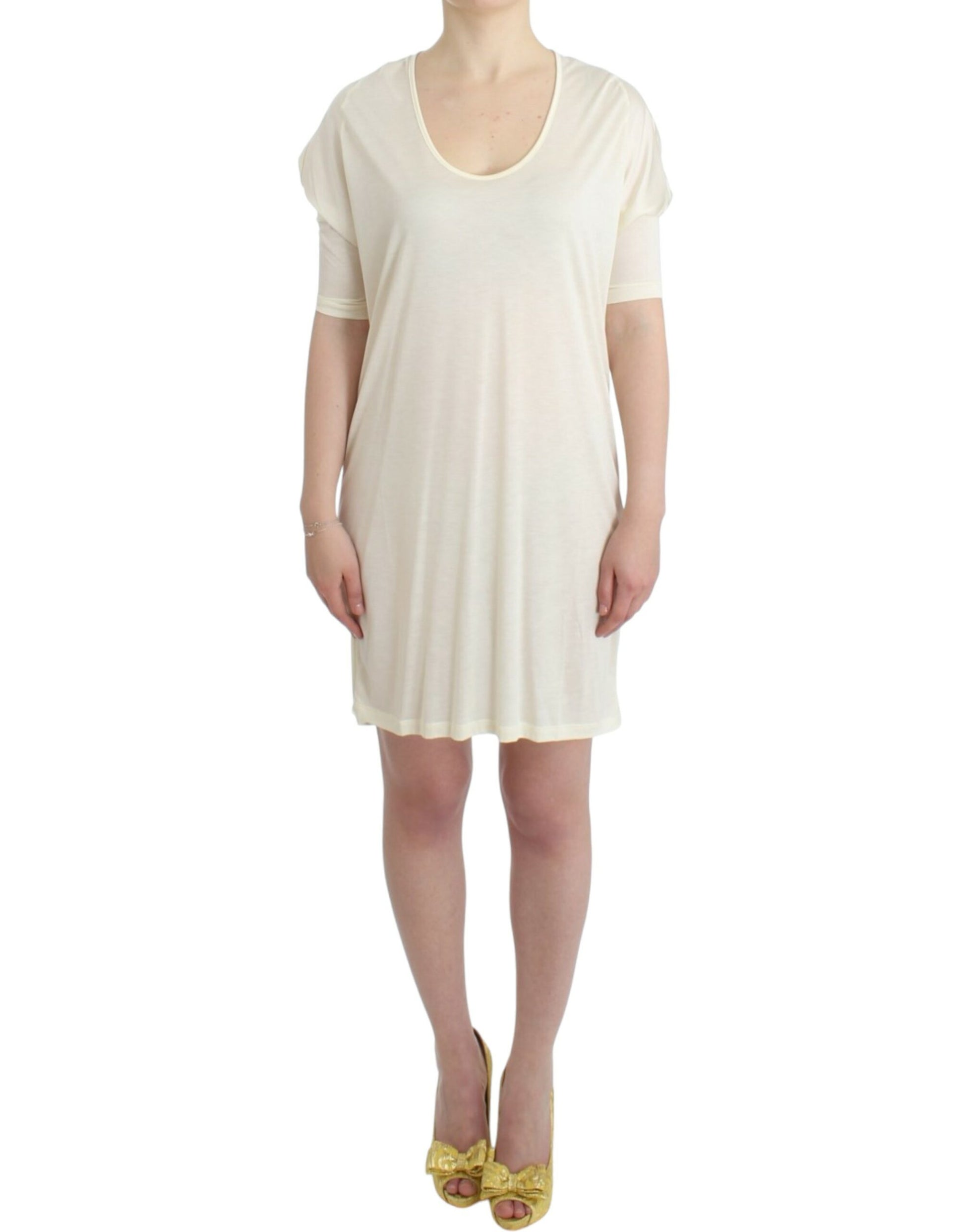 Long sleeved maternity dress in beige color