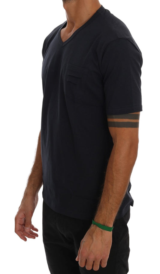 Navy blue short sleeve t-shirt on a man