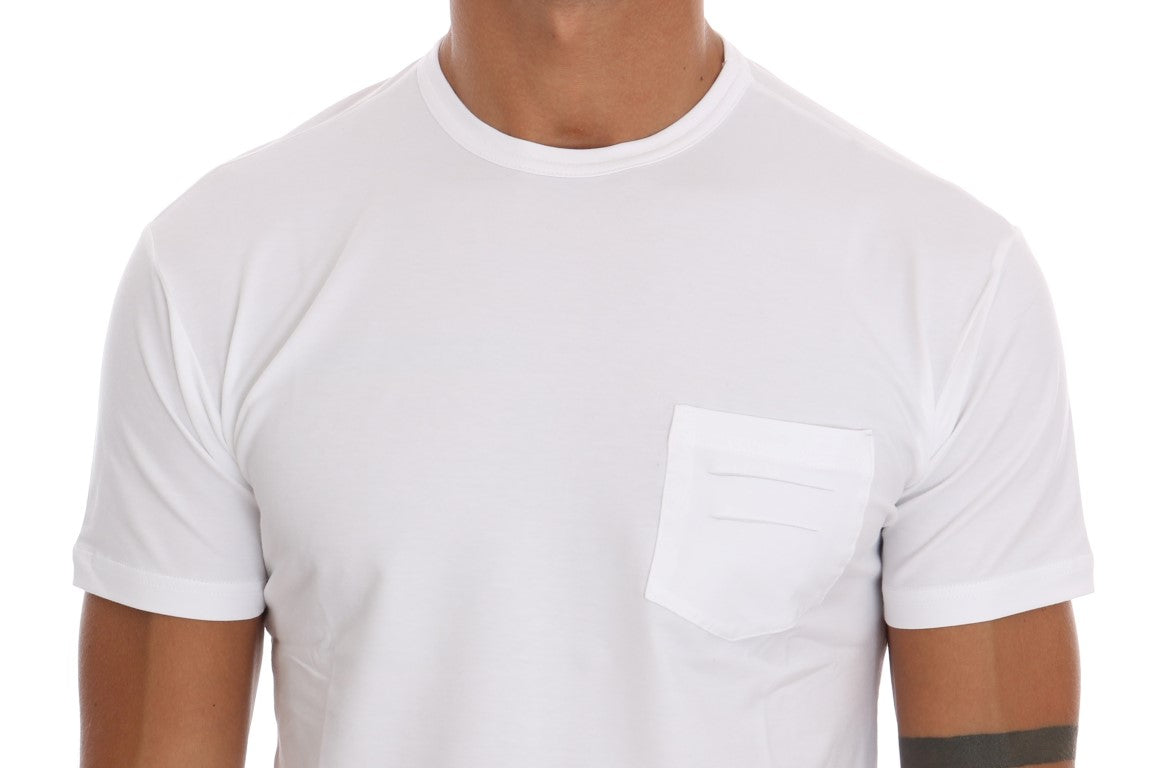 White short sleeve t-shirt with pocket on front