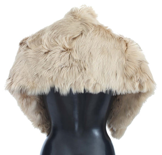 Fur collar on a mannequin