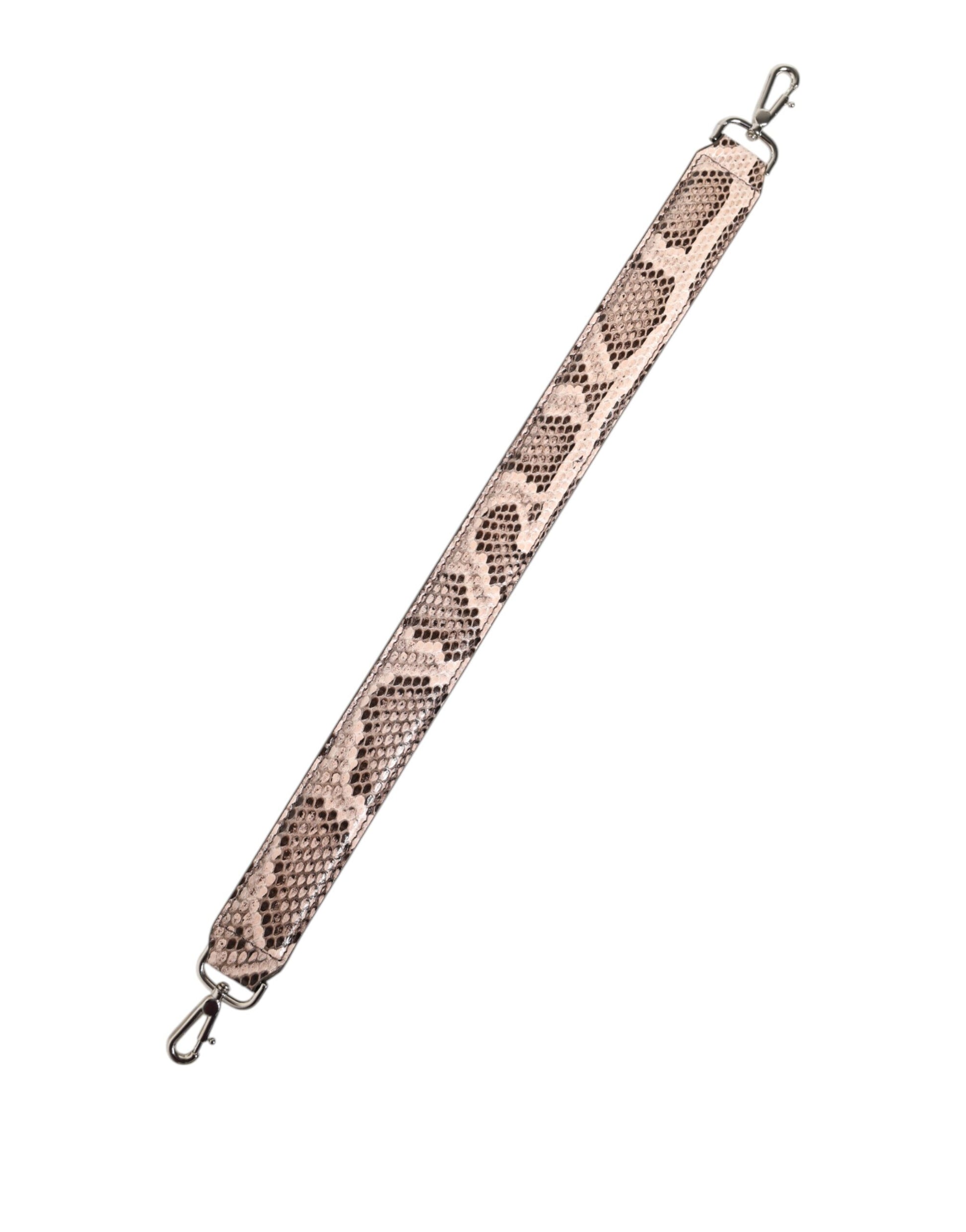 Decorative bracelet with a patterned design