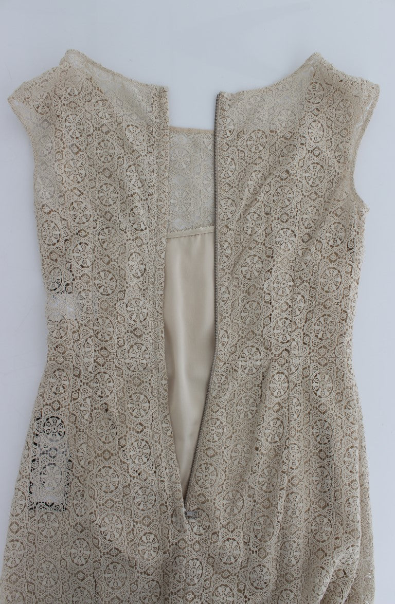 Vest with embroidered pattern on front