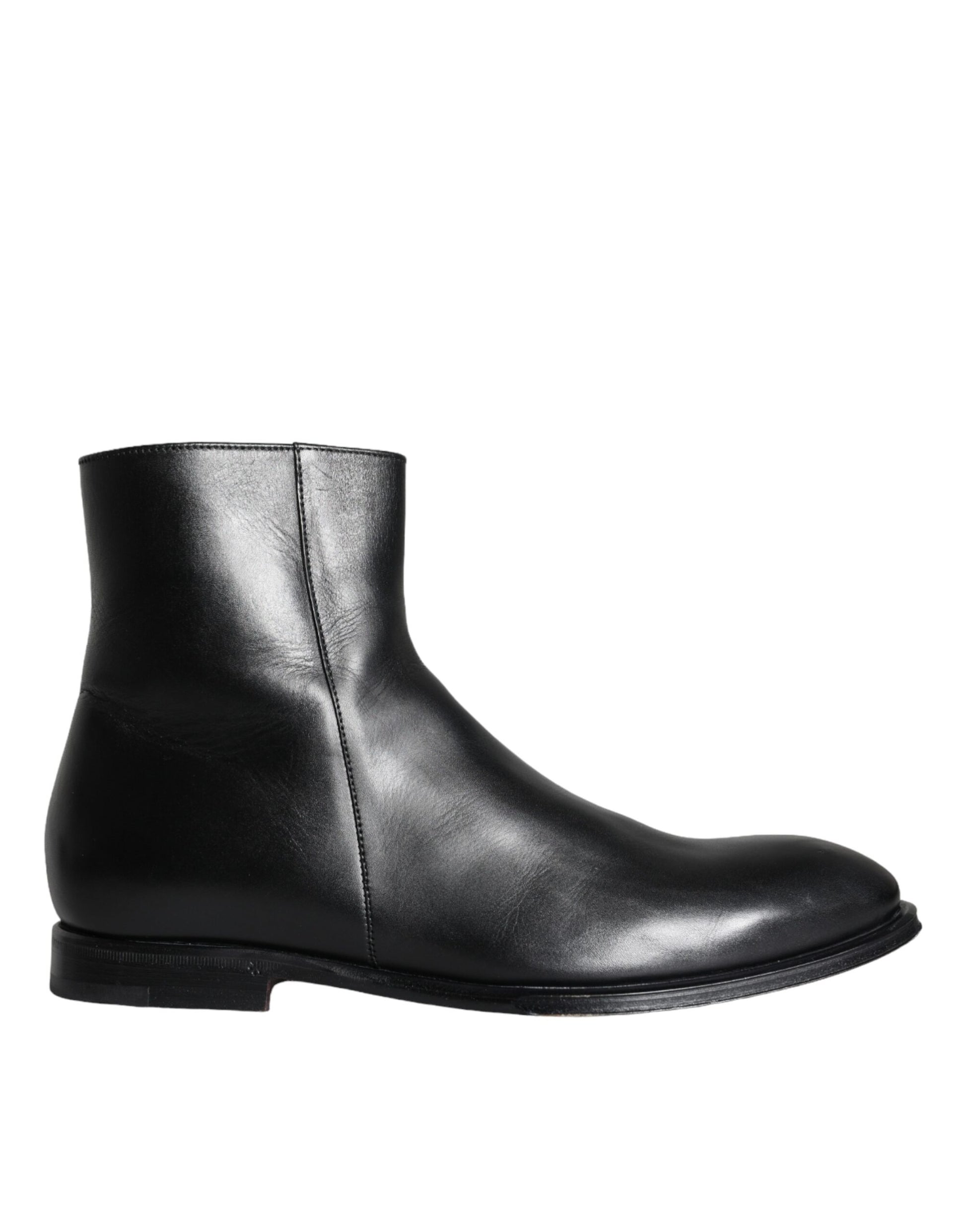 Black leather boot with zipper on side