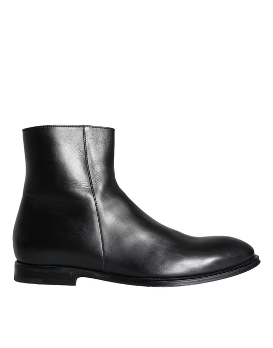Black leather boot with zipper on side