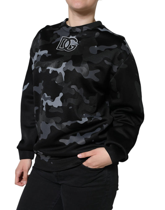 Camouflage sweatshirt with hoodie