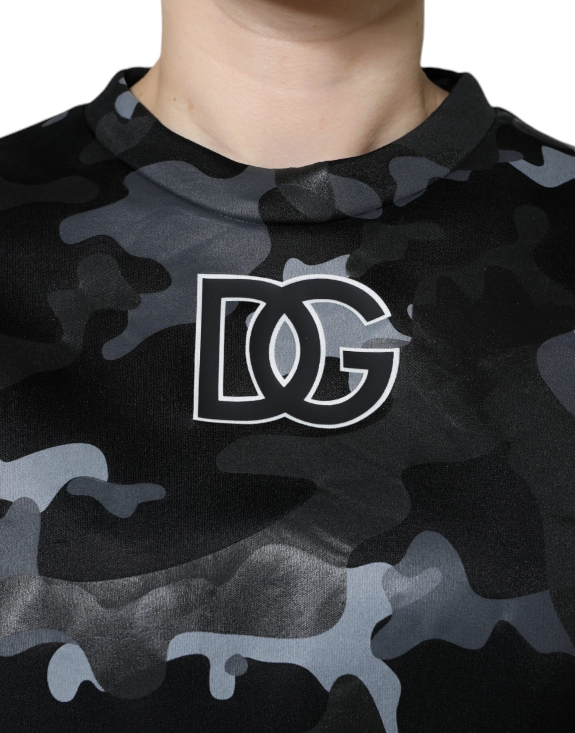 Camouflage patterned shirt with DC logo on front