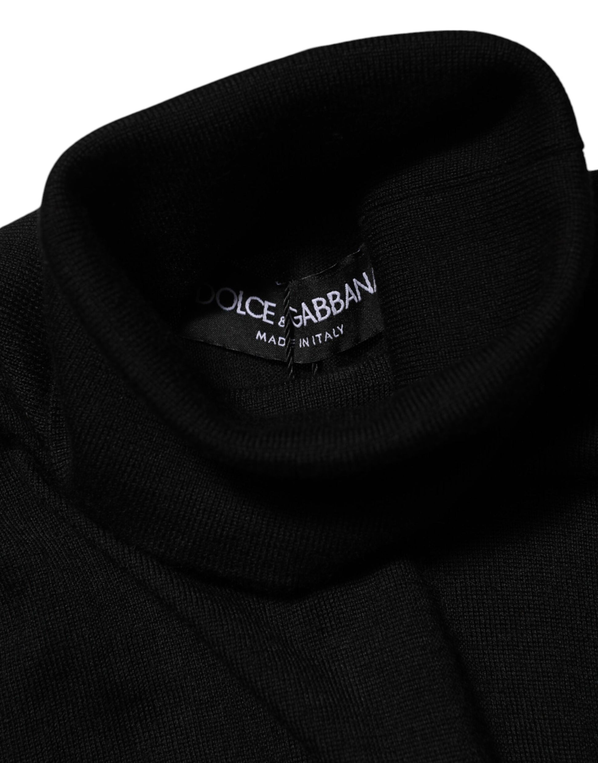 Black hoodie with white label on neck