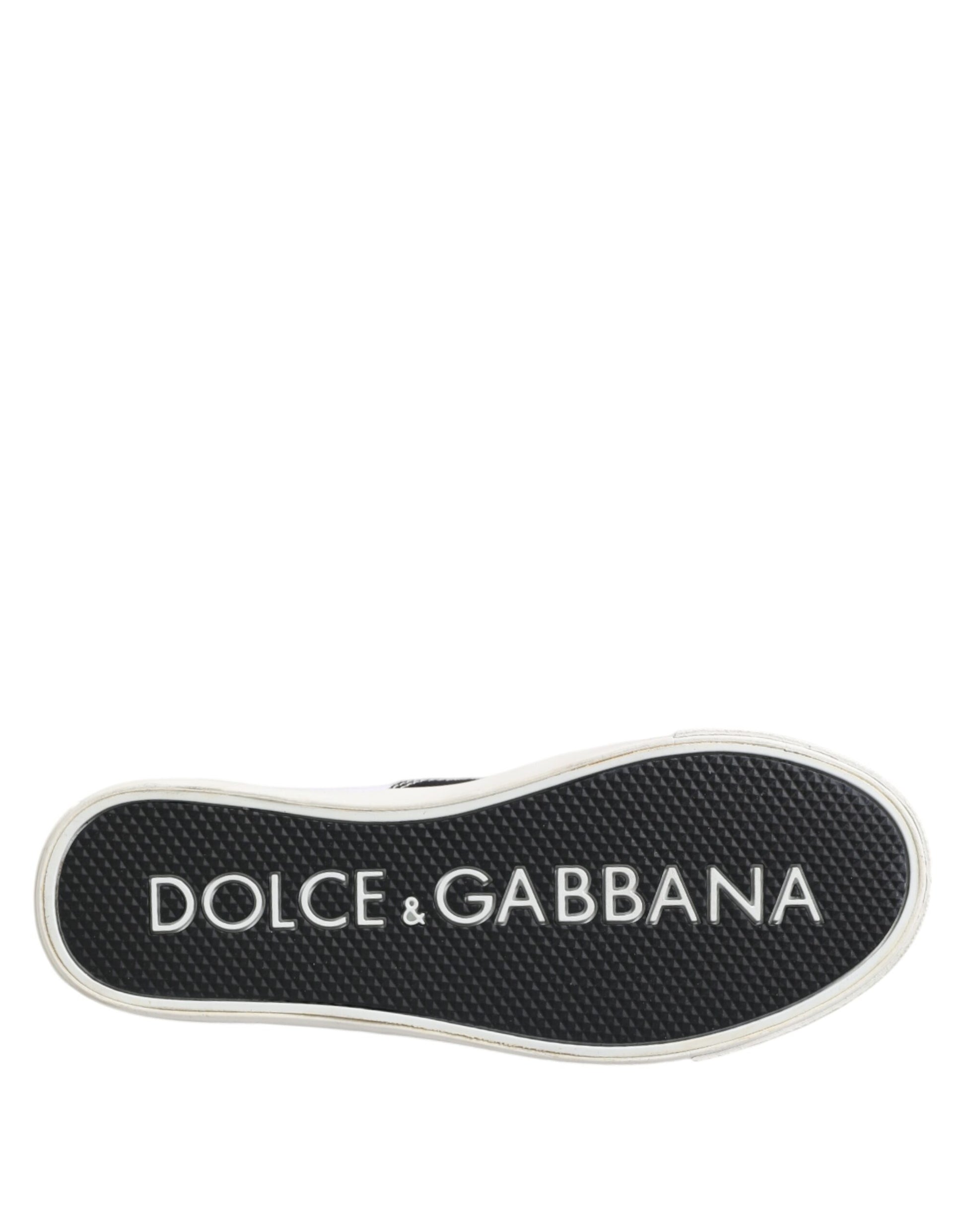 Black and white shoe label