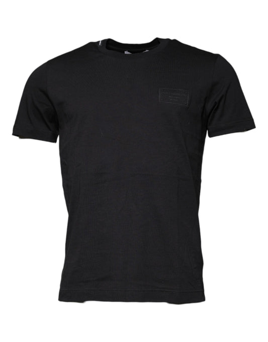 Black short sleeve t-shirt on a mannequin