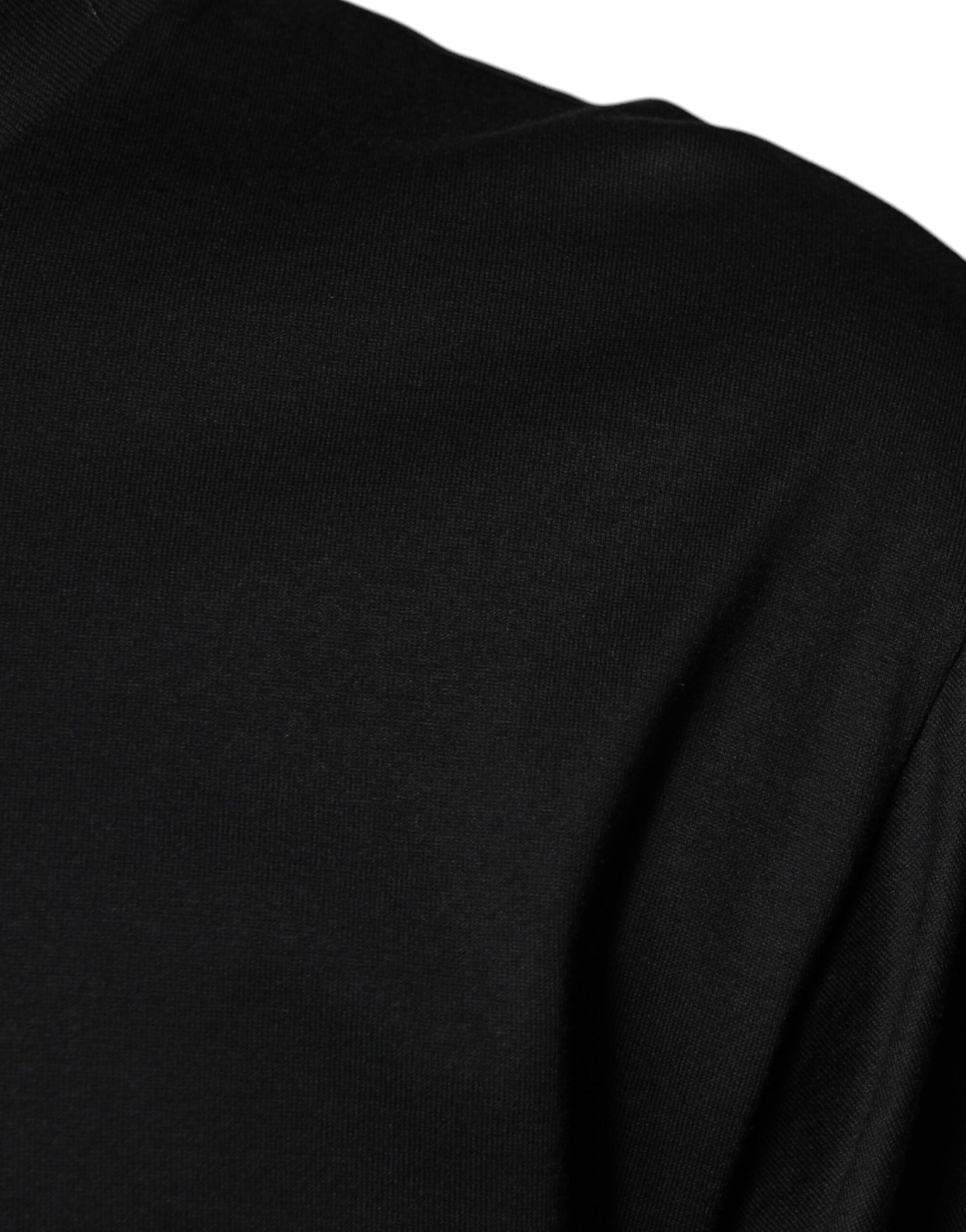 Black long sleeve shirt