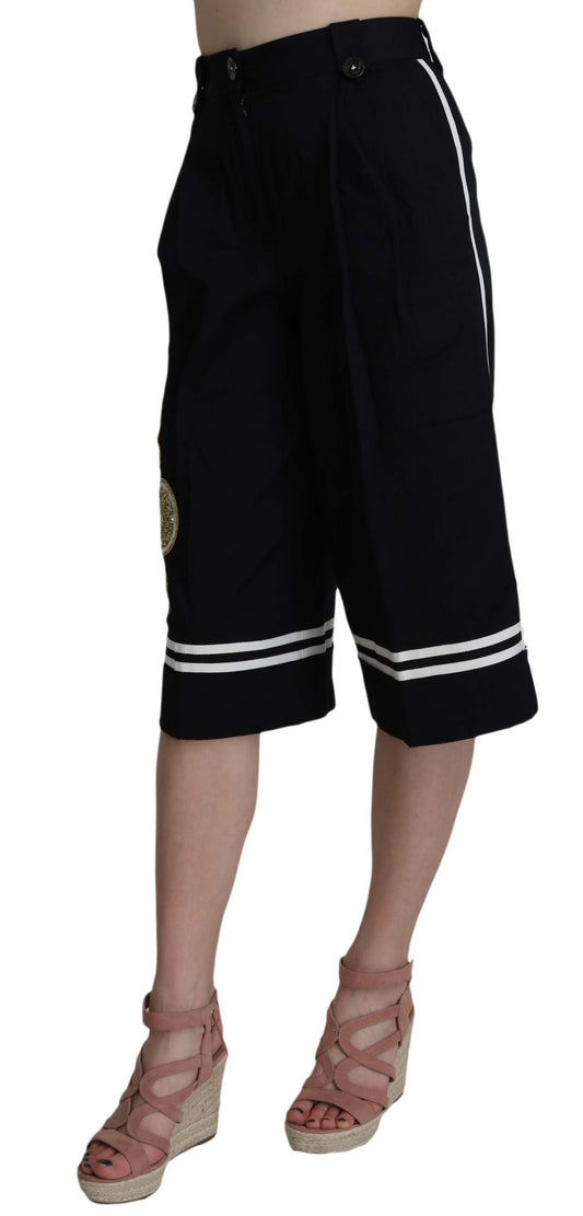 Black shorts with white trim and pockets