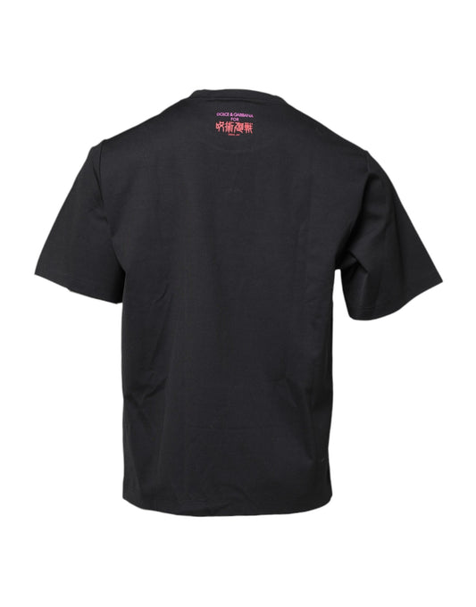 Black t-shirt with short sleeves