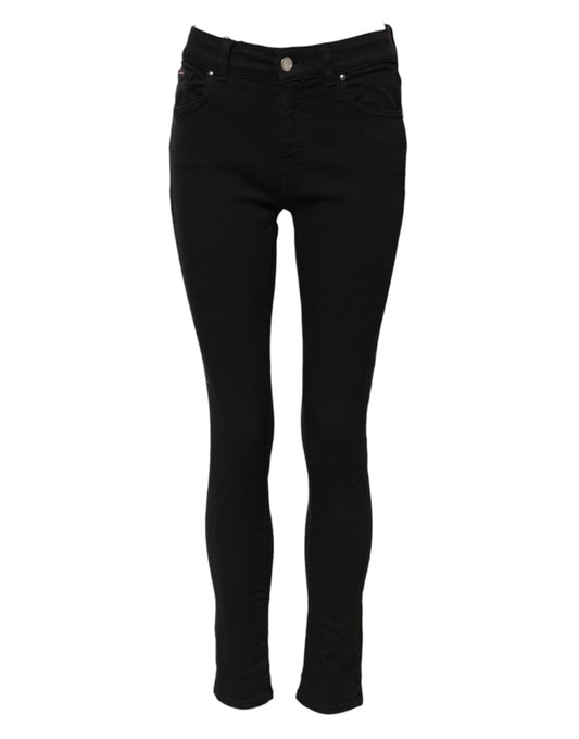 Black skinny jeans on a mannequin