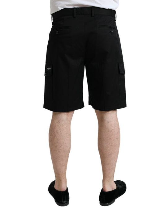 Men's cargo shorts in black color