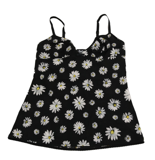 A black dress with daisy print