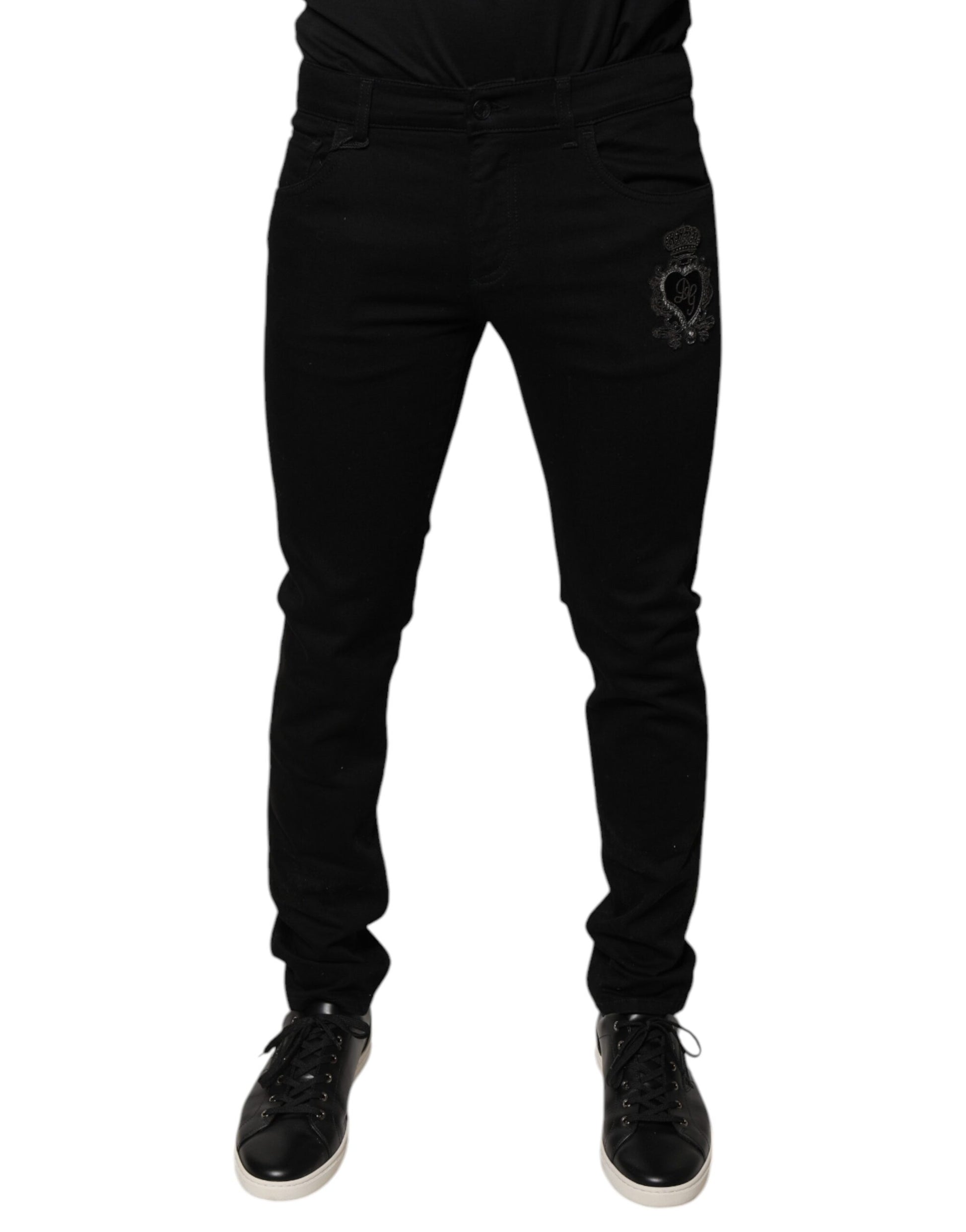 Black skinny jeans on a mannequin