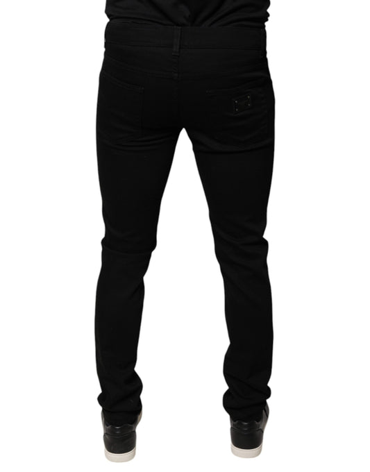 Black skinny jeans on a mannequin