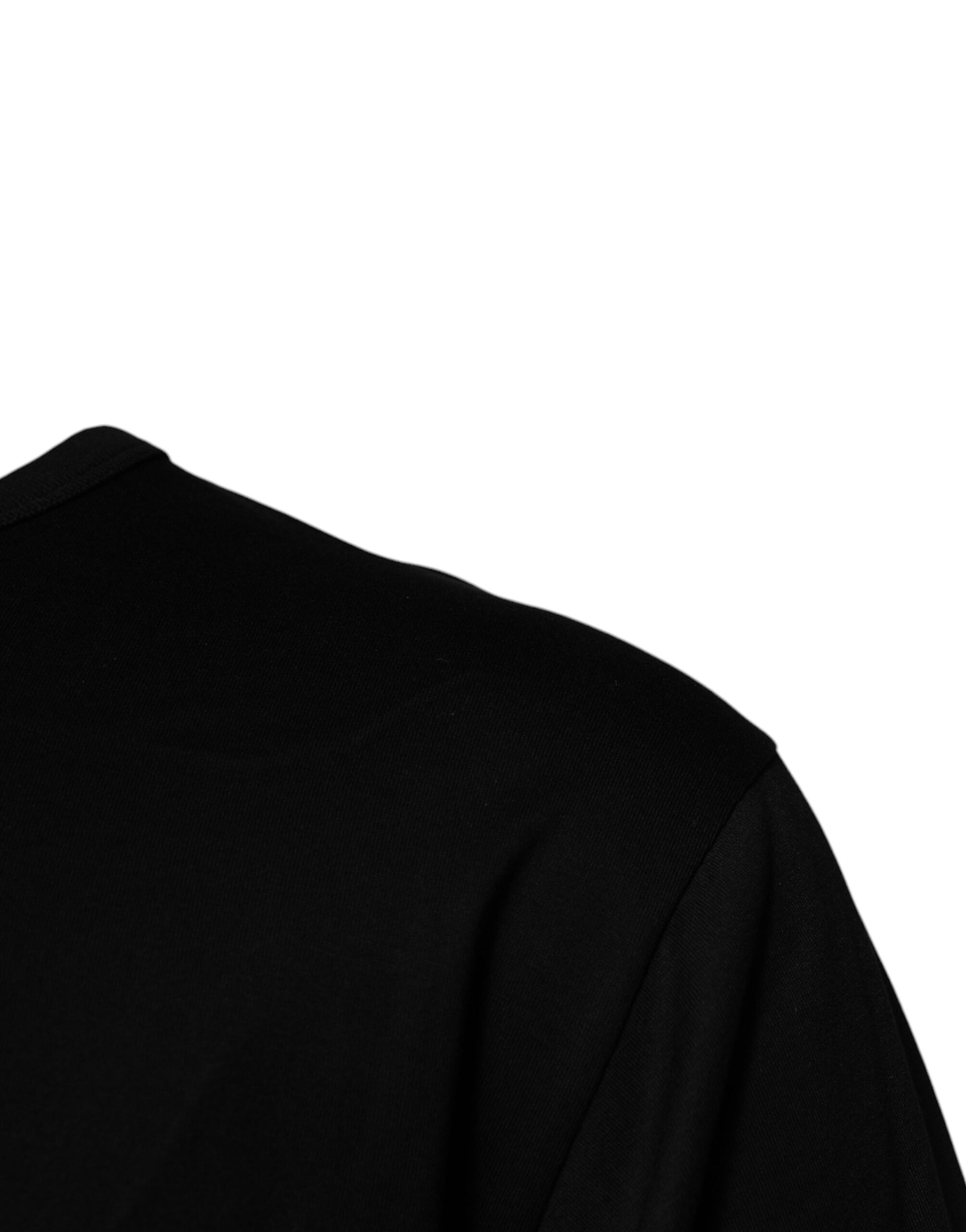 Black long sleeve shirt on a mannequin