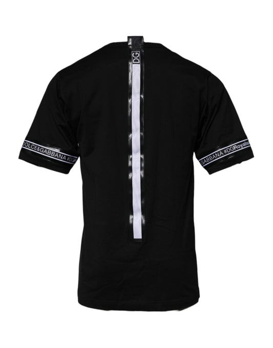 Black short sleeve shirt with white trim on back