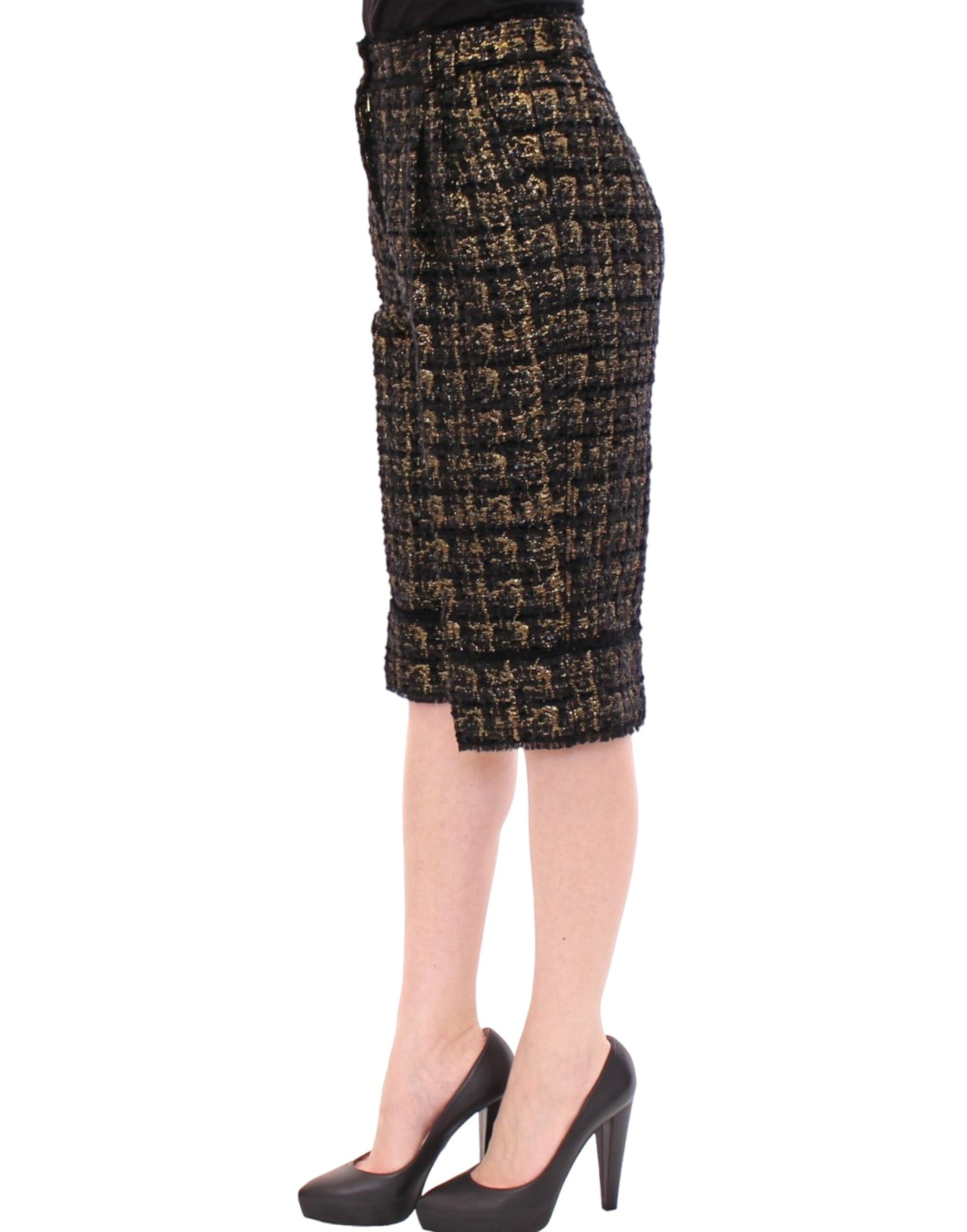 Skirt with gold pattern on a model
