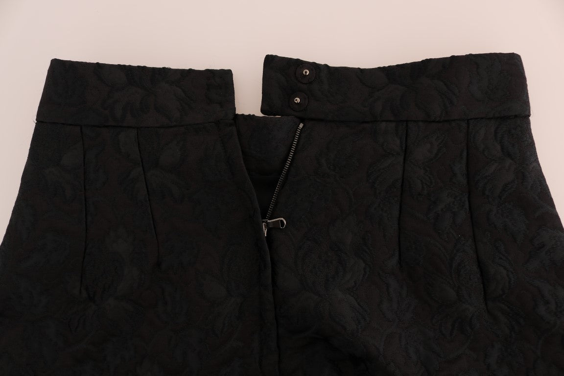 Black pants with zipper on side