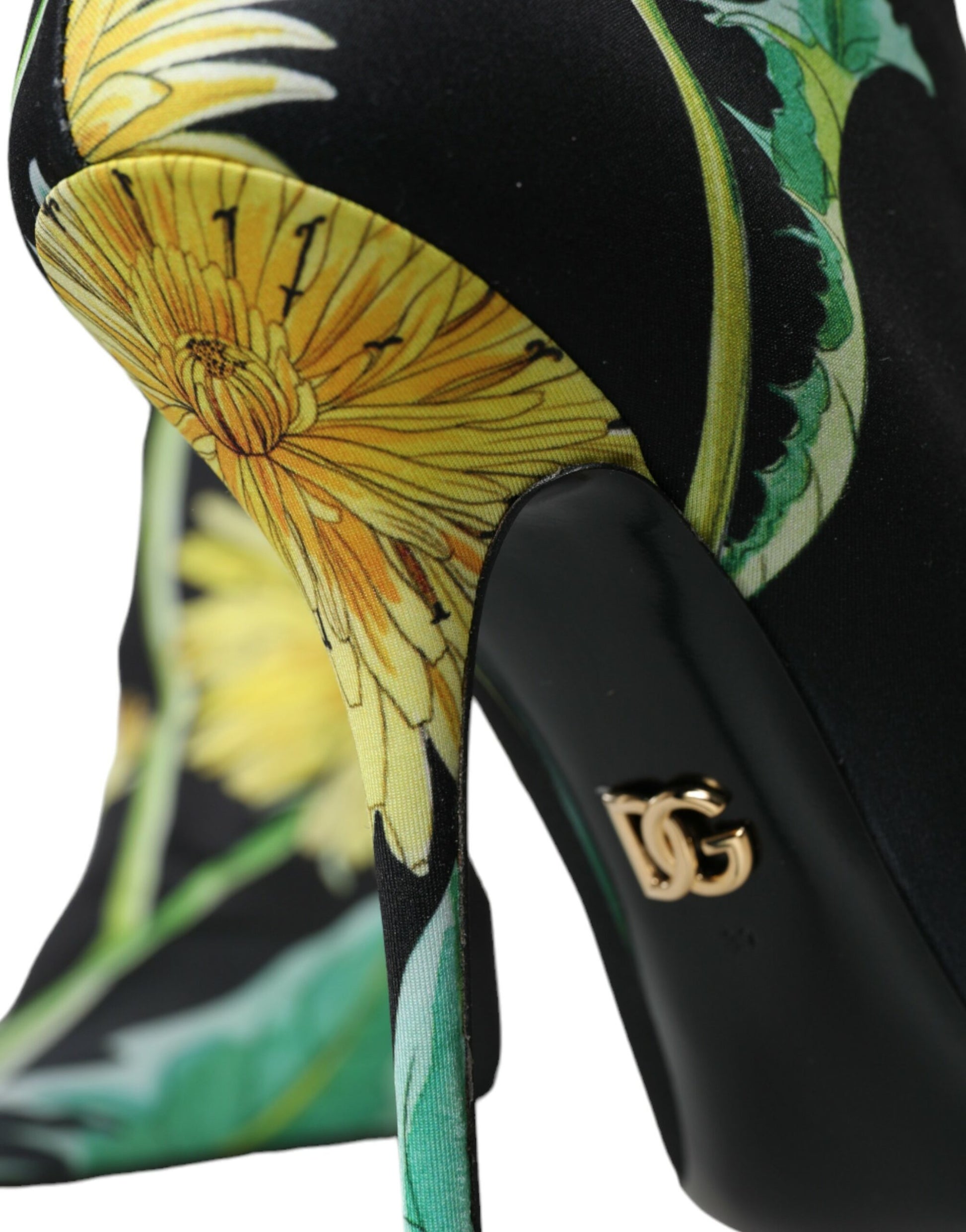 High heel shoe with floral design and gold accents