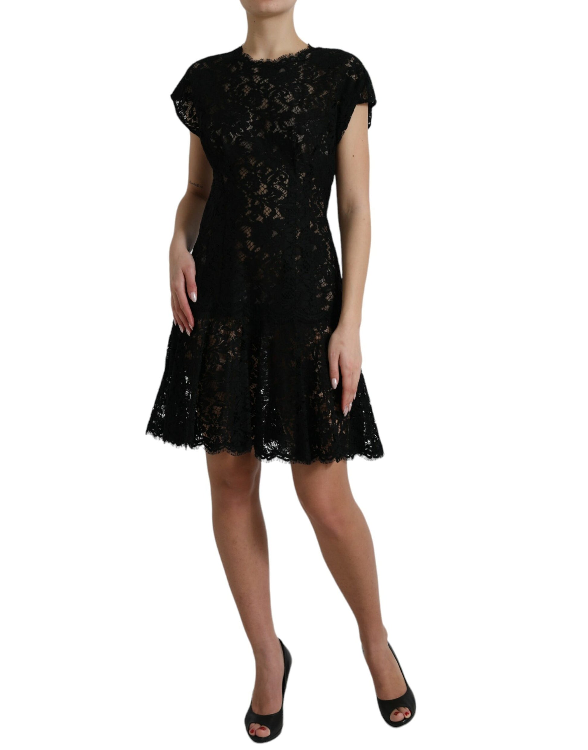 Black lace dress with floral pattern, cotton fabric, fitted bodice and flared skirt