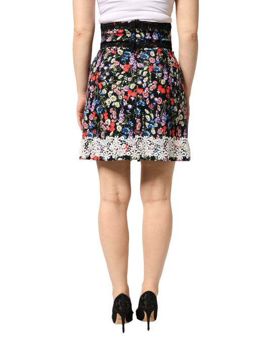 Woman's skirt with floral pattern
