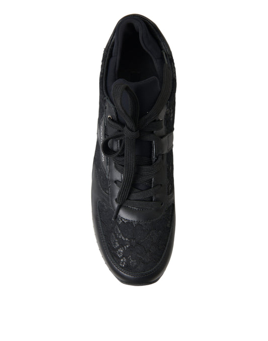 Black sneaker with white laces and a patterned sole
