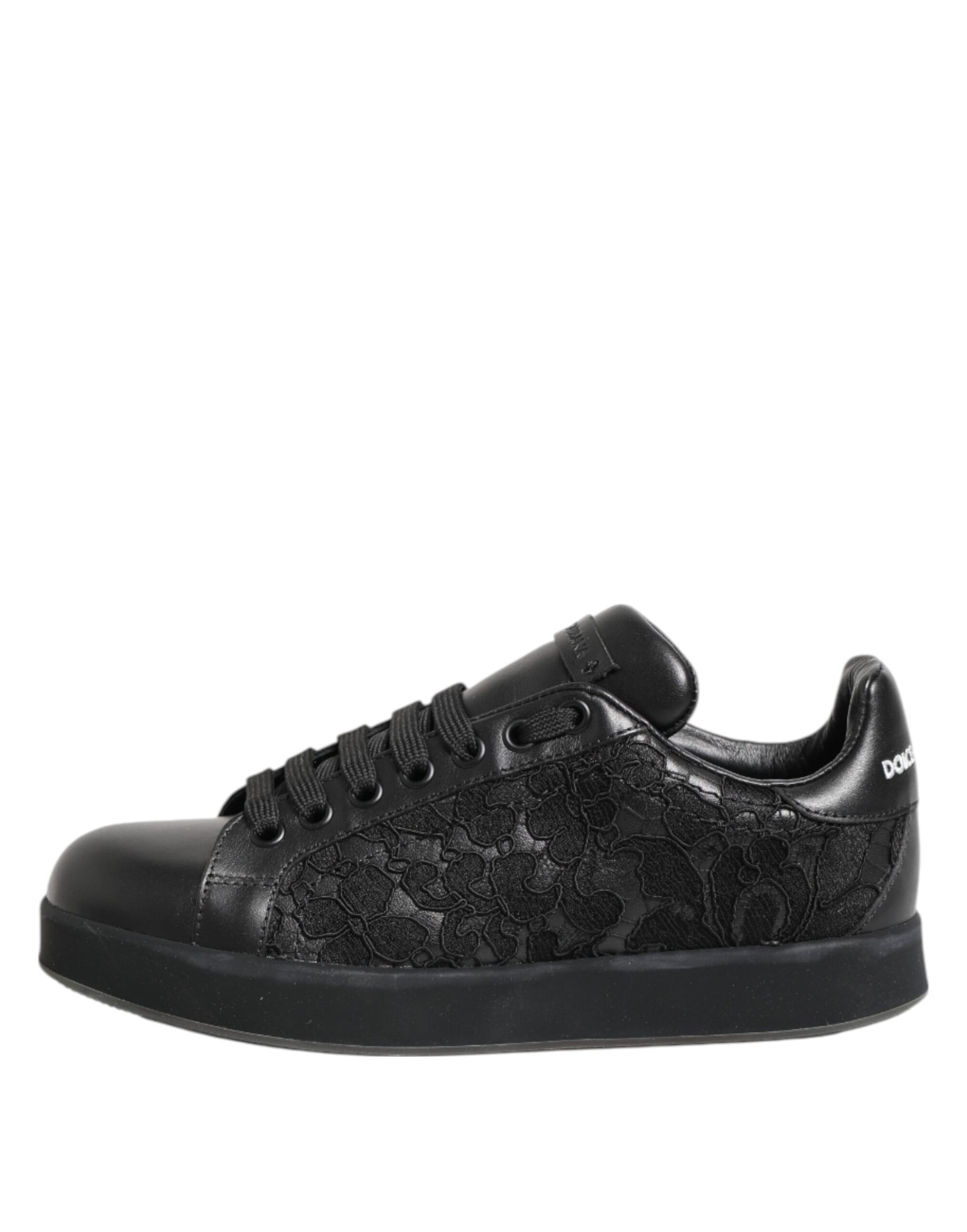 Black sneaker with white laces and patterned side panels